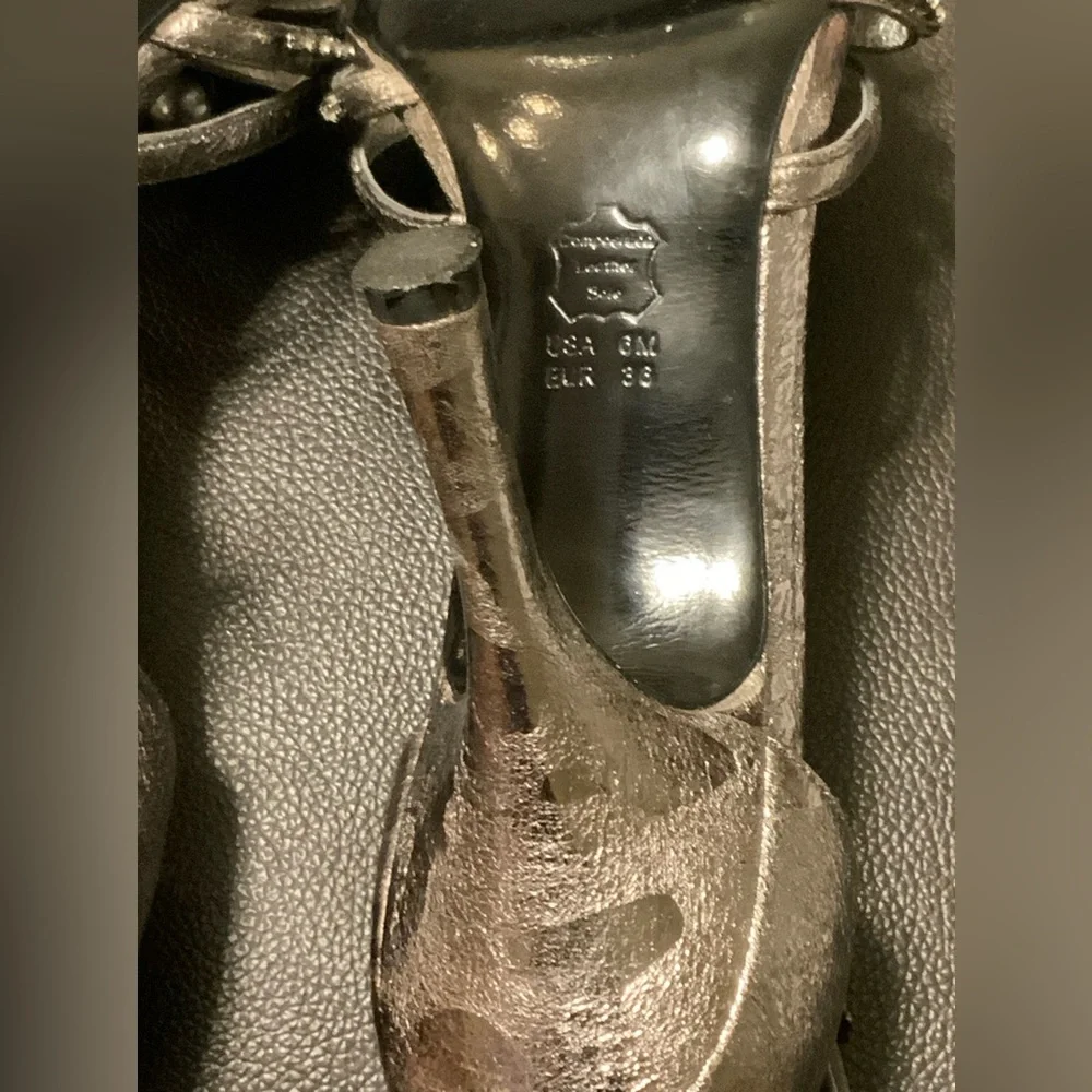 Women’s Silver Shoes - Picture 8 of 12